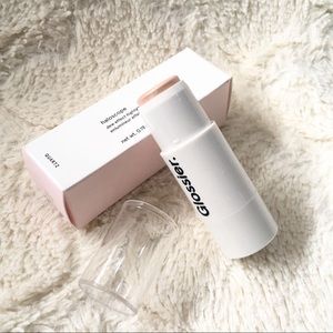 Glossier haloscope